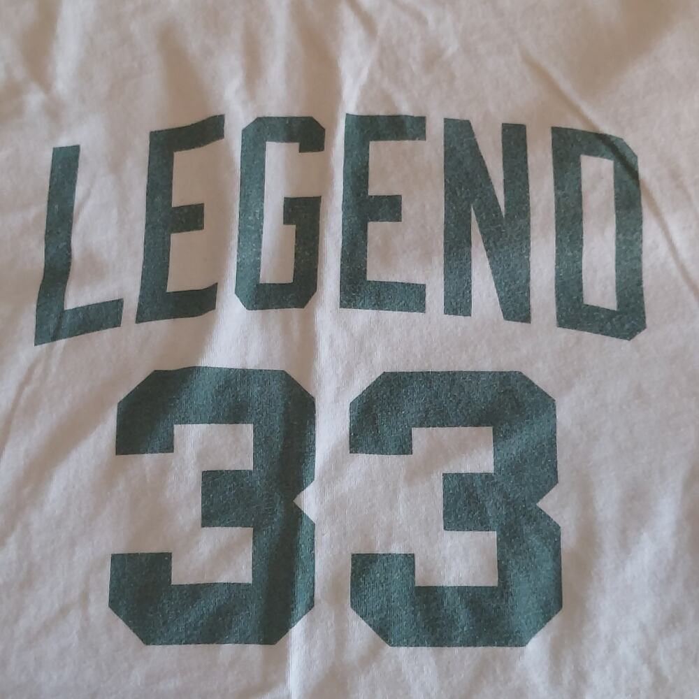 Graphic T-Shirt Mens Medium Legend 33 White Green Short Sleeve